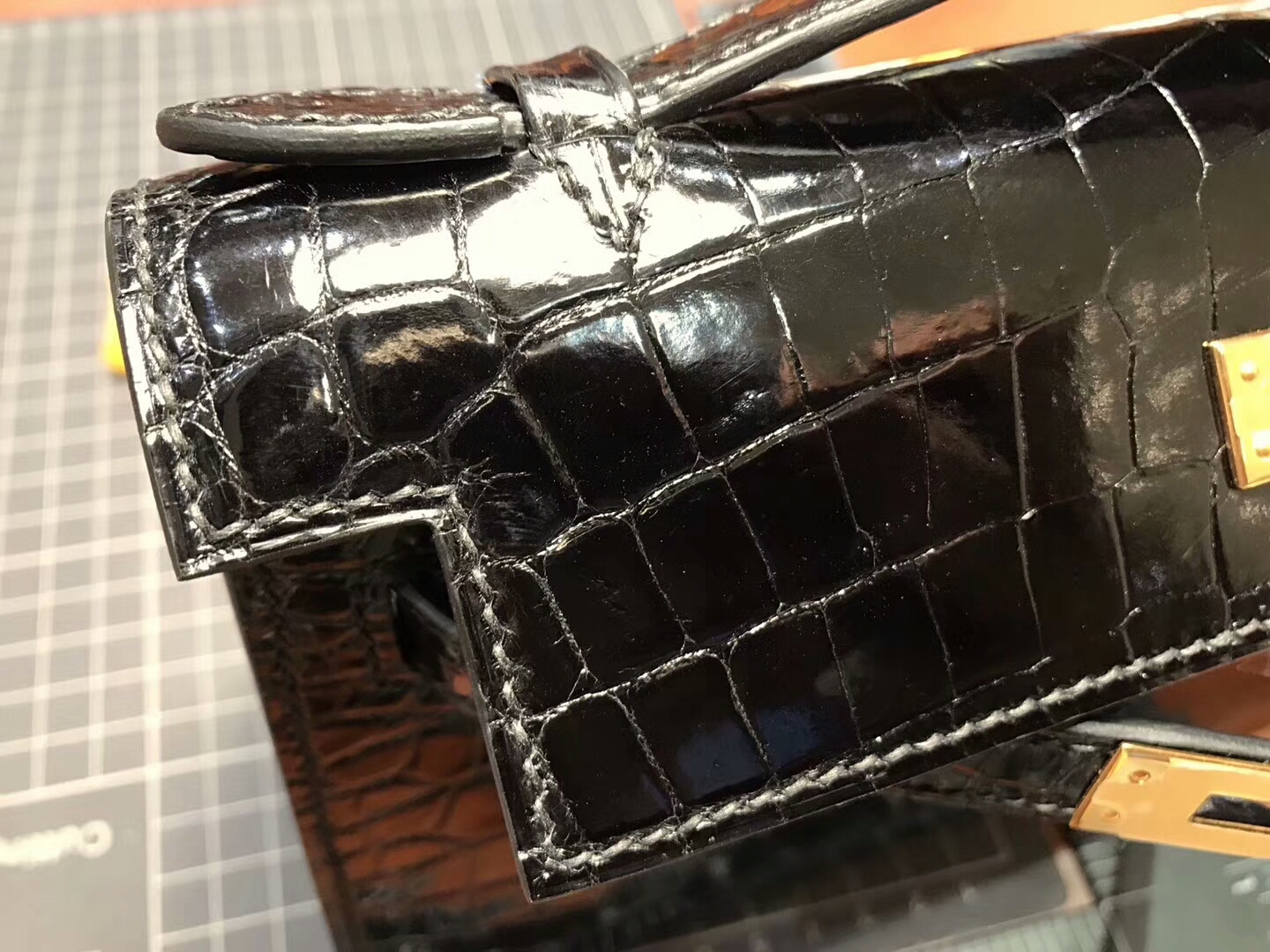 Mini Kelly Pochette 22cm 1代 晚宴包 手拿包 亮面鳄鱼 BLACK 黑色 金扣