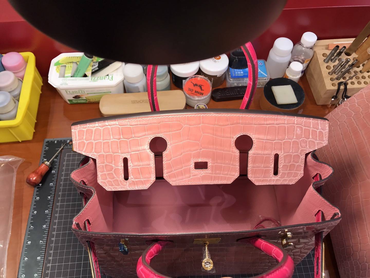 爱马仕 HERMES 铂金包 Birkin 30cm 配全套专柜原版包装 全球发售 鳄鱼 8w 新唇膏粉 新玫瑰粉 rose azalee 拼 rose tyrien 糖果粉 e5