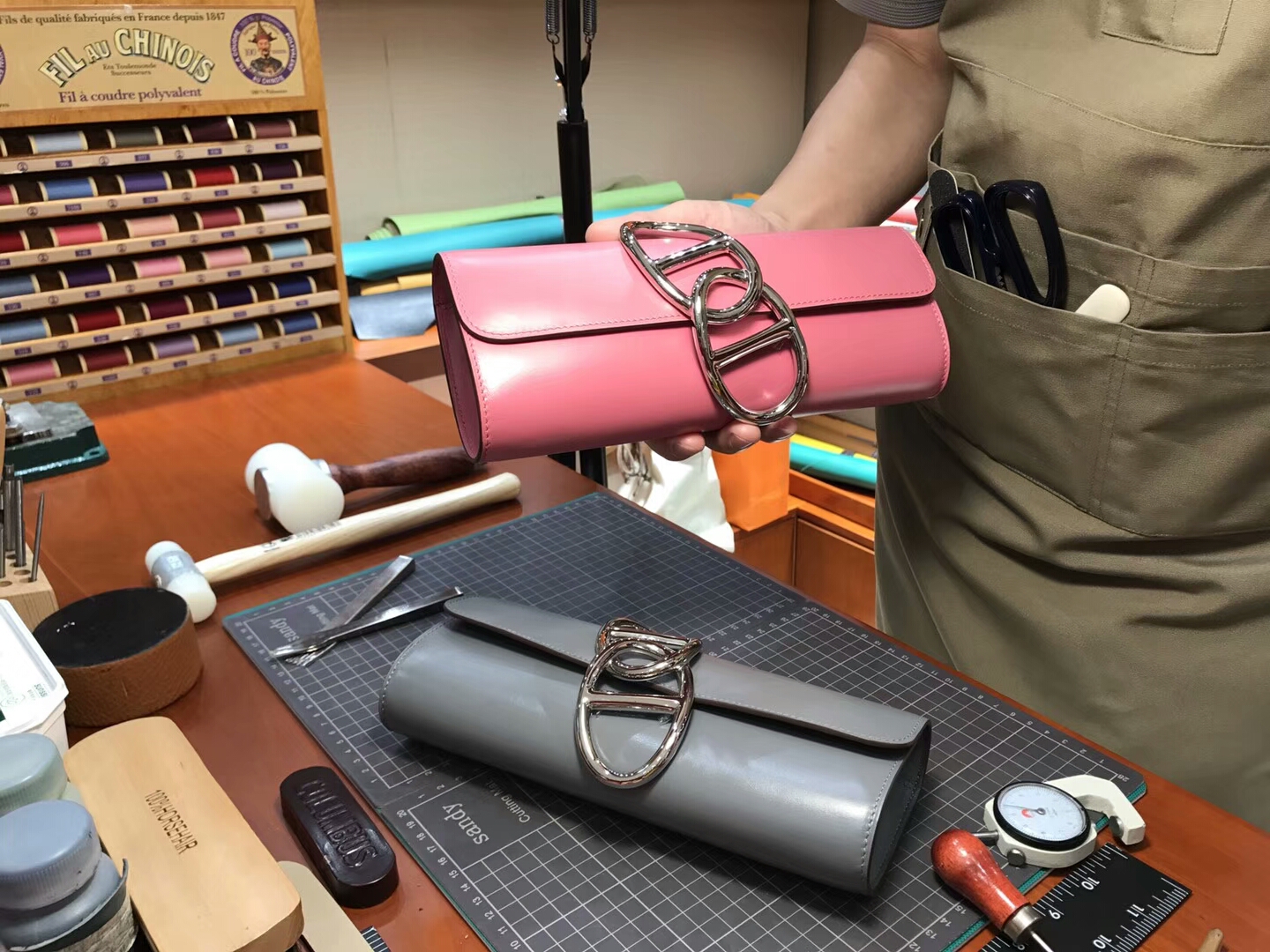 Egee Clutch 猪鼻子手拿包 8W 新唇膏粉 新玫瑰粉 rose azalee HERMES 爱马仕 配全套专柜原版包装 全球发售