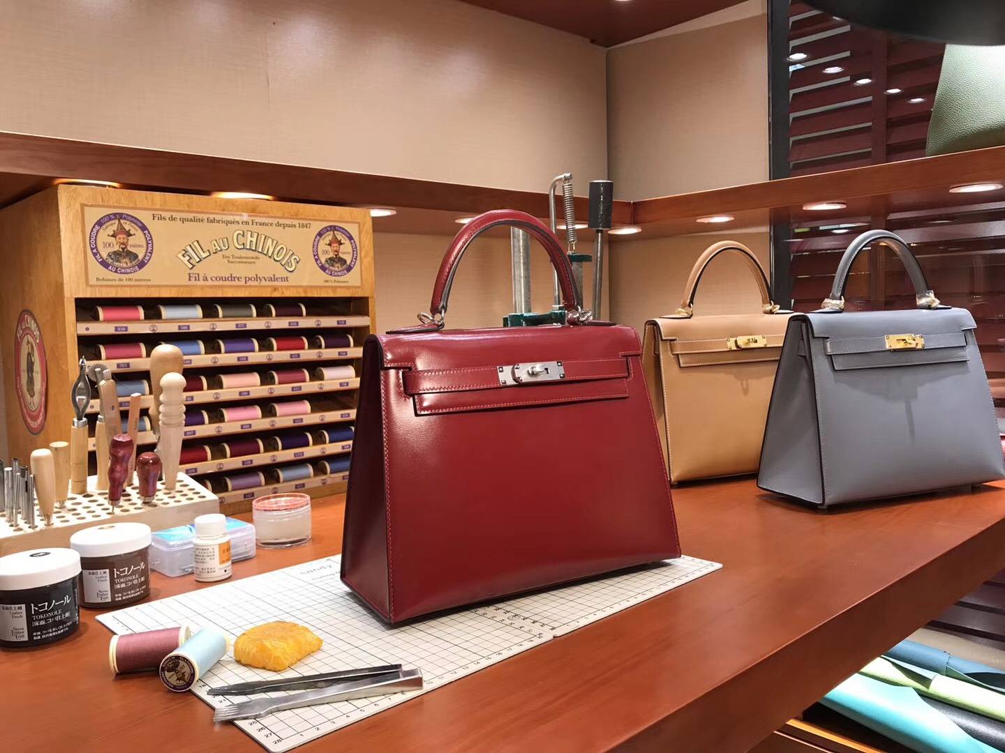 HERMES 爱马仕Kelly 28CM 现货系列 配全套专柜原版包装 国旗红 Q5 Rose Casaque