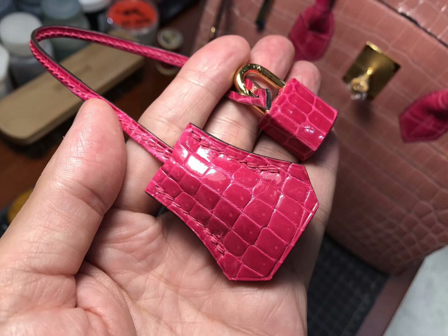 爱马仕 HERMES 铂金包 Birkin 30cm 配全套专柜原版包装 全球发售 鳄鱼 8w 新唇膏粉 新玫瑰粉 rose azalee 拼 rose tyrien 糖果粉 e5