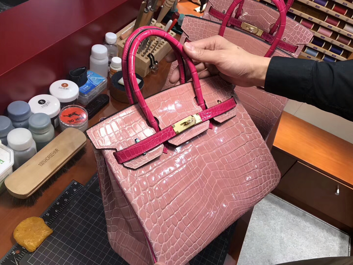 爱马仕 HERMES 铂金包 Birkin 30cm 配全套专柜原版包装 全球发售 鳄鱼 8w 新唇膏粉 新玫瑰粉 rose azalee 拼 rose tyrien 糖果粉 e5