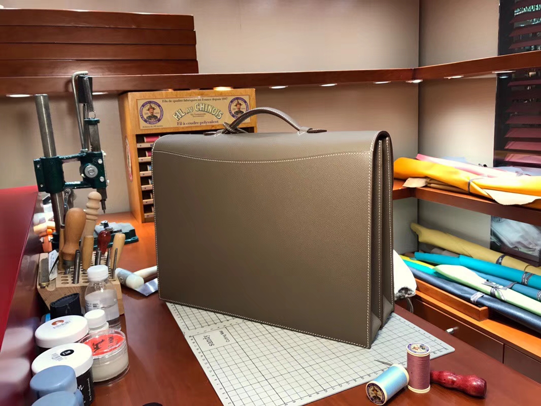 HERMES 爱马仕 男士公文包 大象灰 CK18 Etoupe 现货系列 配全套专柜原版包装