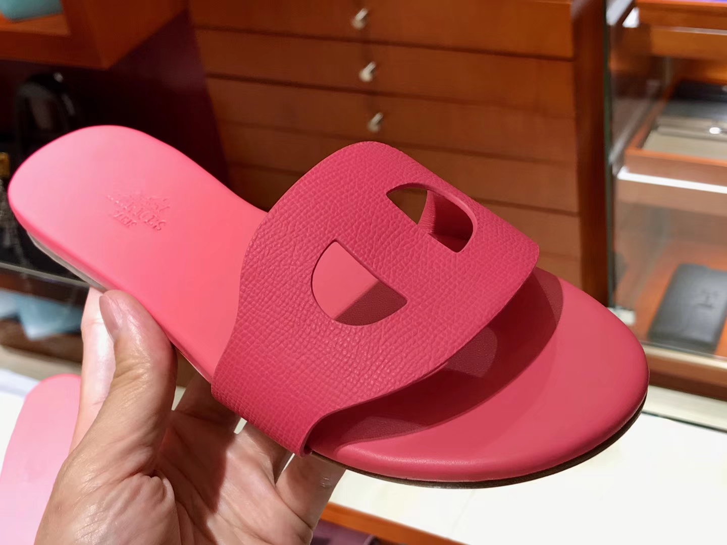 HERMES 爱马仕 猪鼻子拖鞋  高端订制  独家品质 唇膏粉 
