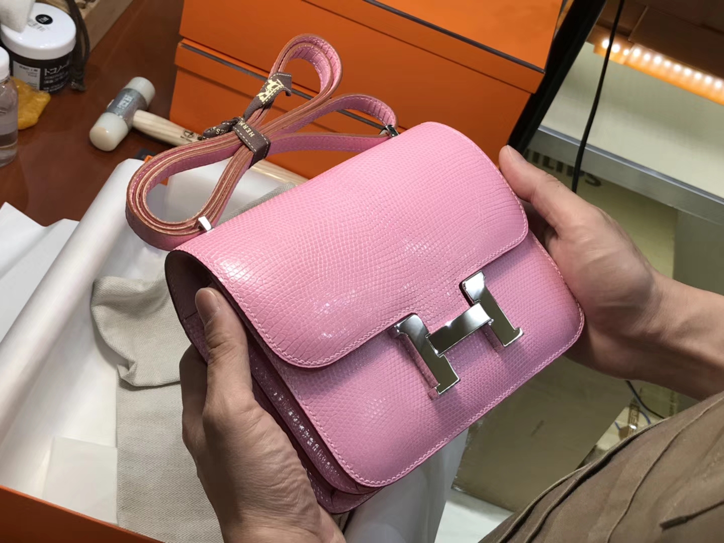 Hermes 爱马仕 空姐包 Constance 蜥蜴皮 rose sakura 水粉色 3q 定制15-20天发货 配全套专柜原版包装
