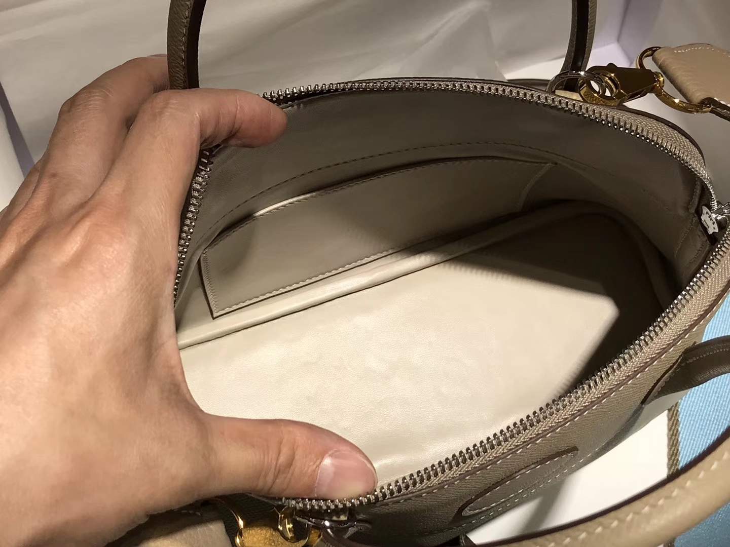 Hermes 爱马仕 Bolide Epsom皮 风衣灰 27cm 可接受定制