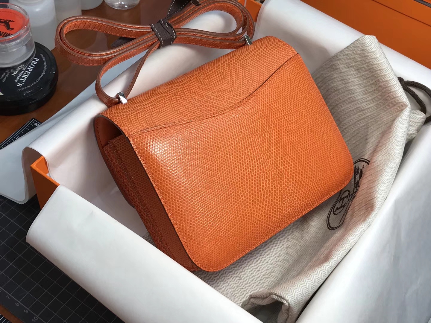 Hermes 爱马仕 空姐包 Constance 蜥蜴皮 CK93 经典橙色 Orange  定制15-20天发货 配全套专柜原版包装