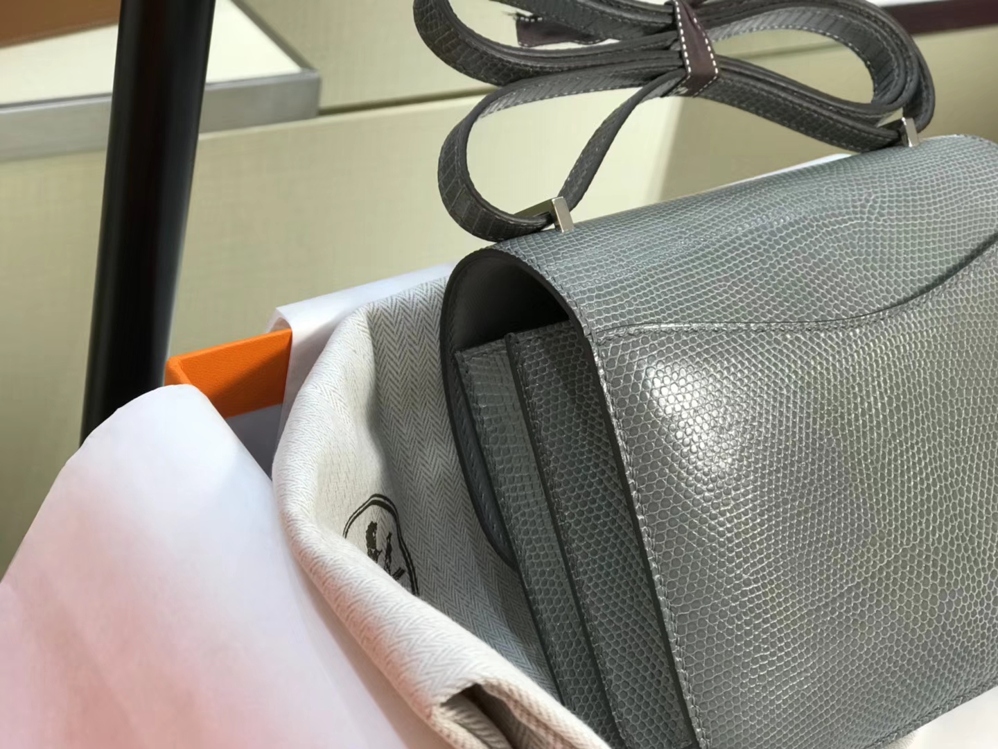 Hermes 爱马仕 空姐包 Constance 蜥蜴皮 8F 锡器灰 Etain  定制15-20天发货 配全套专柜原版包装