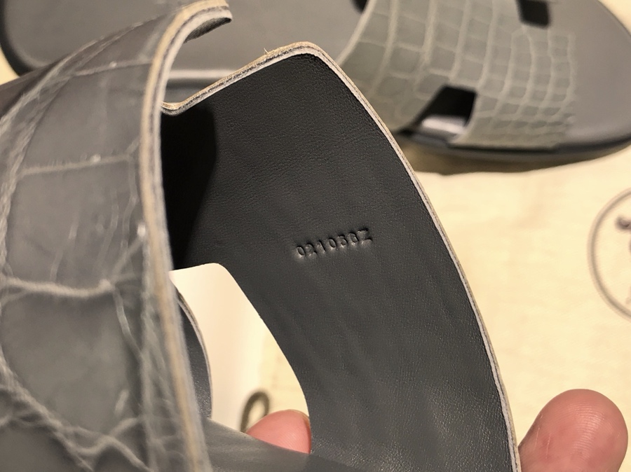 Hermes 鳄鱼皮男士拖鞋 铁灰 Crocodile leather 意大利树羔皮底 手工缝制工艺 高端订制