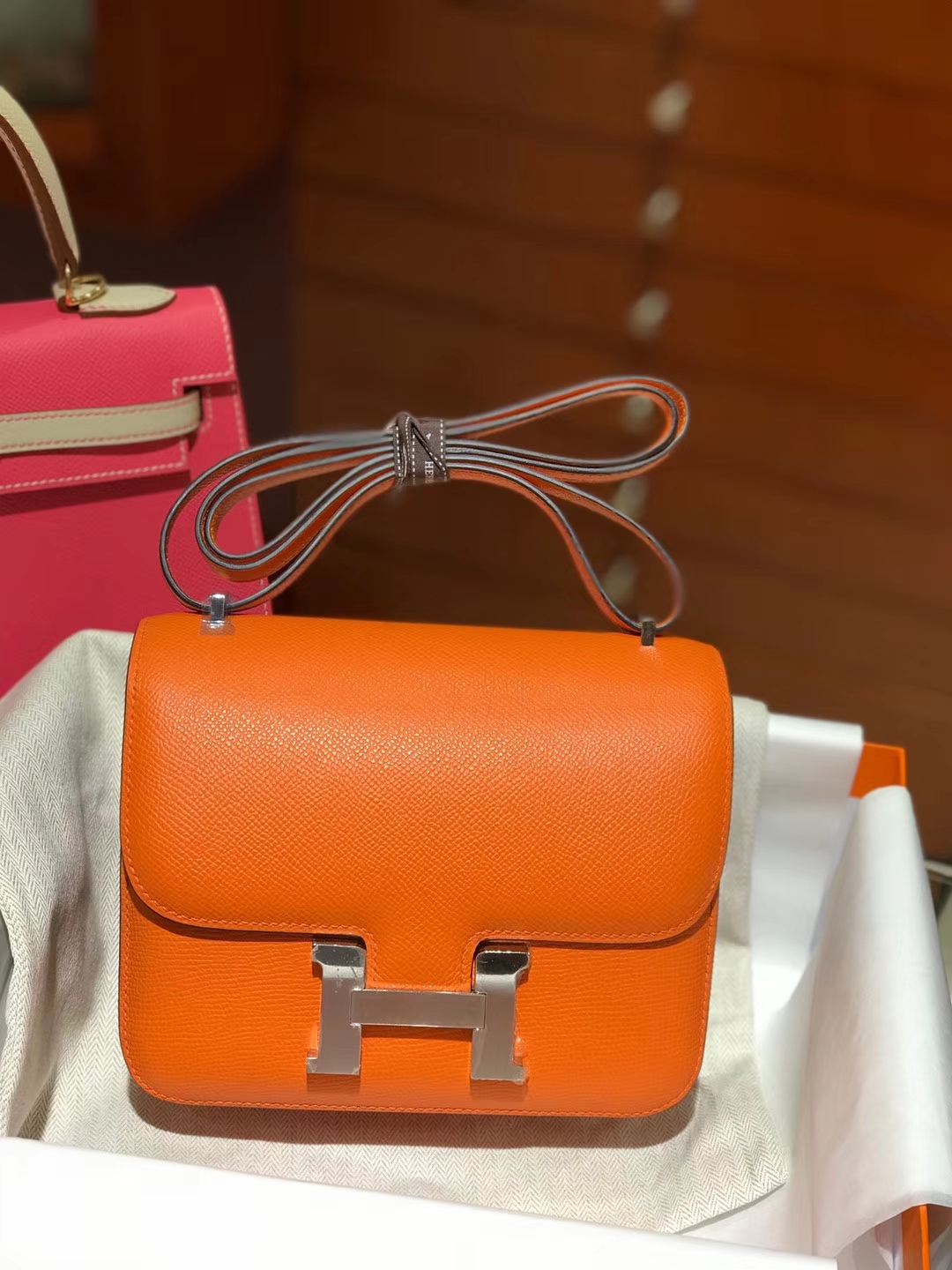 HERMES 空姐包 Constance 手掌纹 93橙色Orange 银扣
