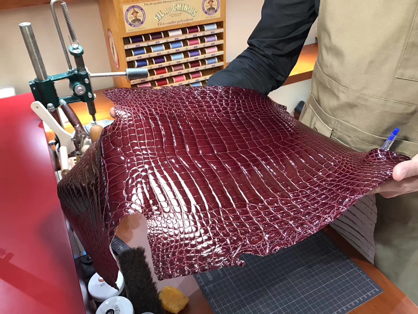 HERMES 密西西比 鳄鱼皮 选皮 经典色系 金银扣款可定制 高端货 厂家直销
