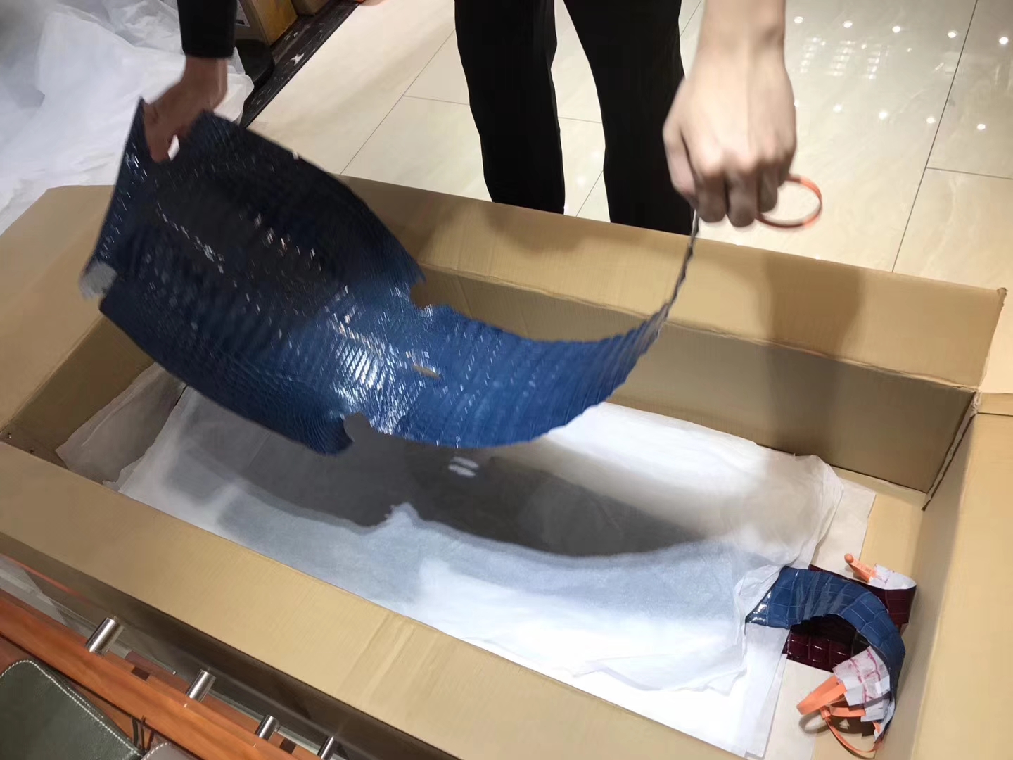HERMES 密西西比 鳄鱼皮 选皮 经典色系 金银扣款可定制 高端货 厂家直销