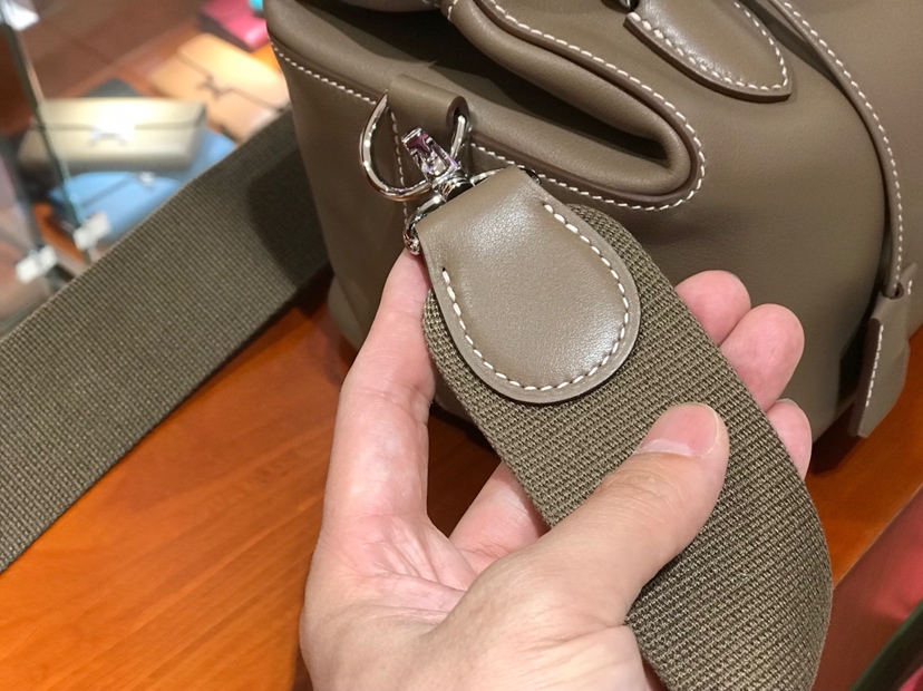 HERMES 爱马仕 专柜新款 Toolbox Swift 牛奶盒 20cm 大象灰