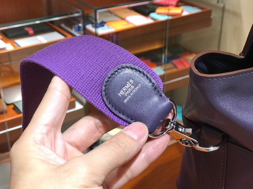 HERMES 爱马仕 专柜新款 Toolbox Swift 牛奶盒 20cm 梦幻紫