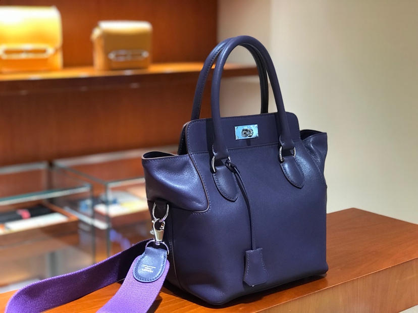 HERMES 爱马仕 专柜新款 Toolbox Swift 牛奶盒 20cm 梦幻紫