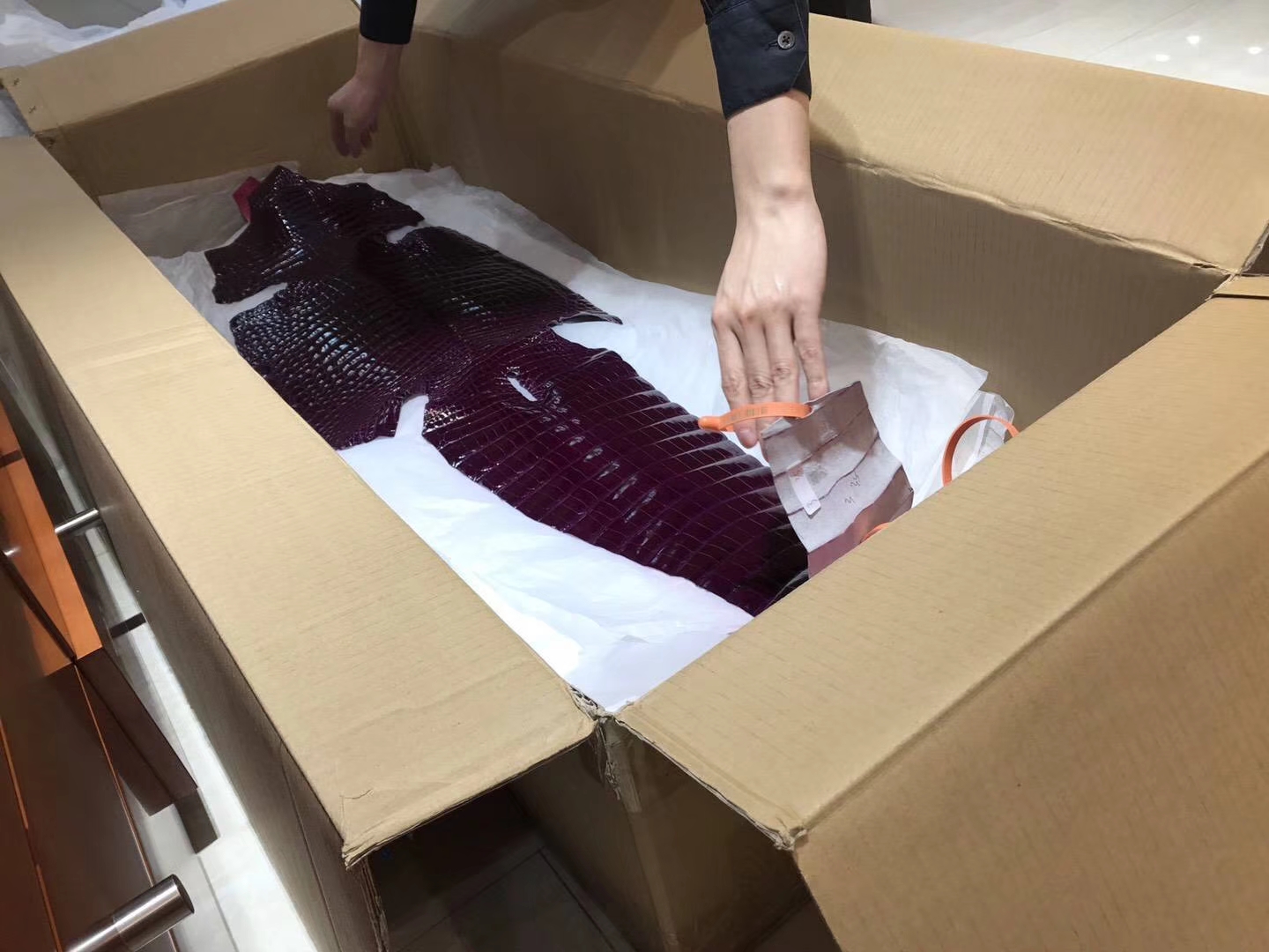 HERMES 密西西比 鳄鱼皮 选皮 经典色系 金银扣款可定制 高端货 厂家直销