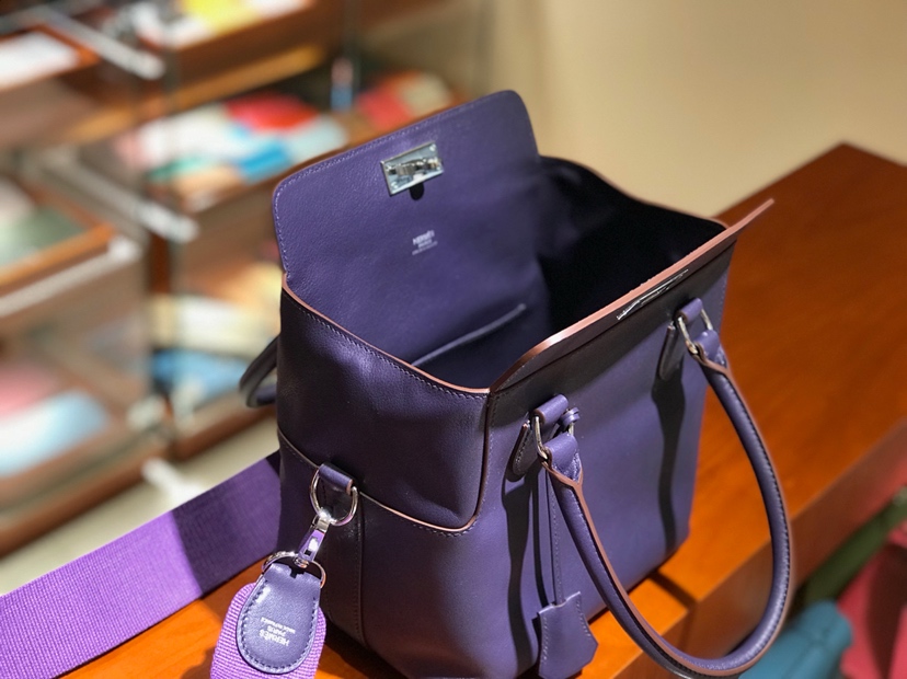 HERMES 爱马仕 专柜新款 Toolbox Swift 牛奶盒 20cm 梦幻紫