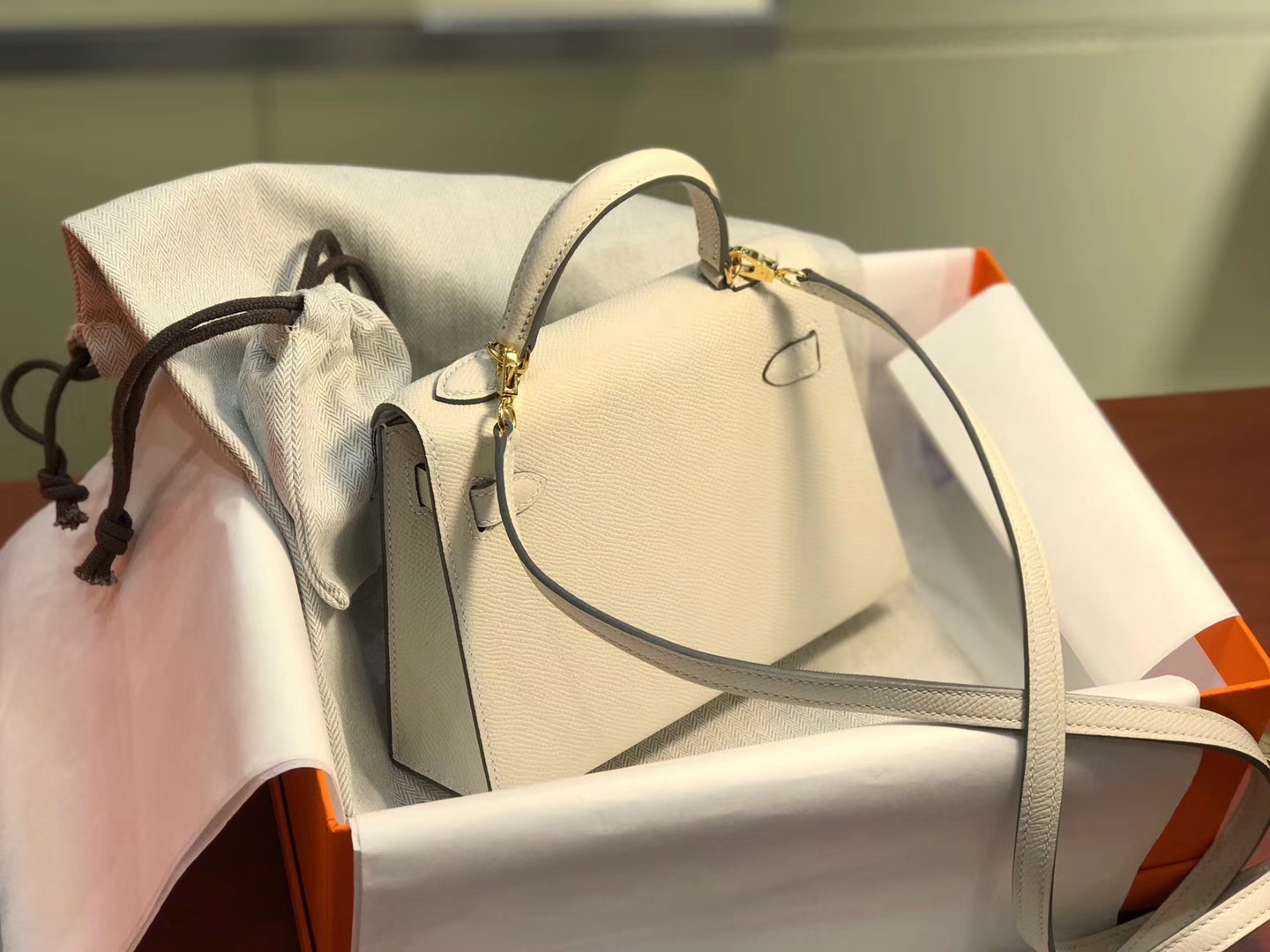 HERMES 爱马仕 Kelly 20cm 凯利二代 Epsom 奶昔白