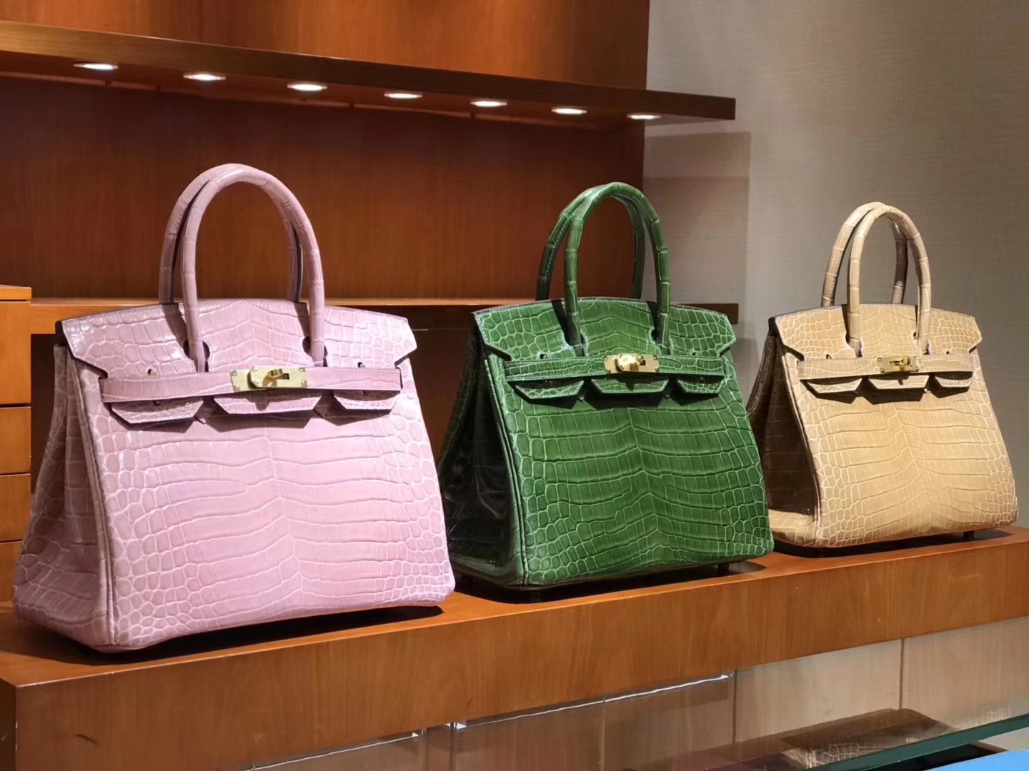 Birkin 25CM 奶昔粉/草绿/杏色 配全套专柜原版包装 纯手工 金银扣都可以定制