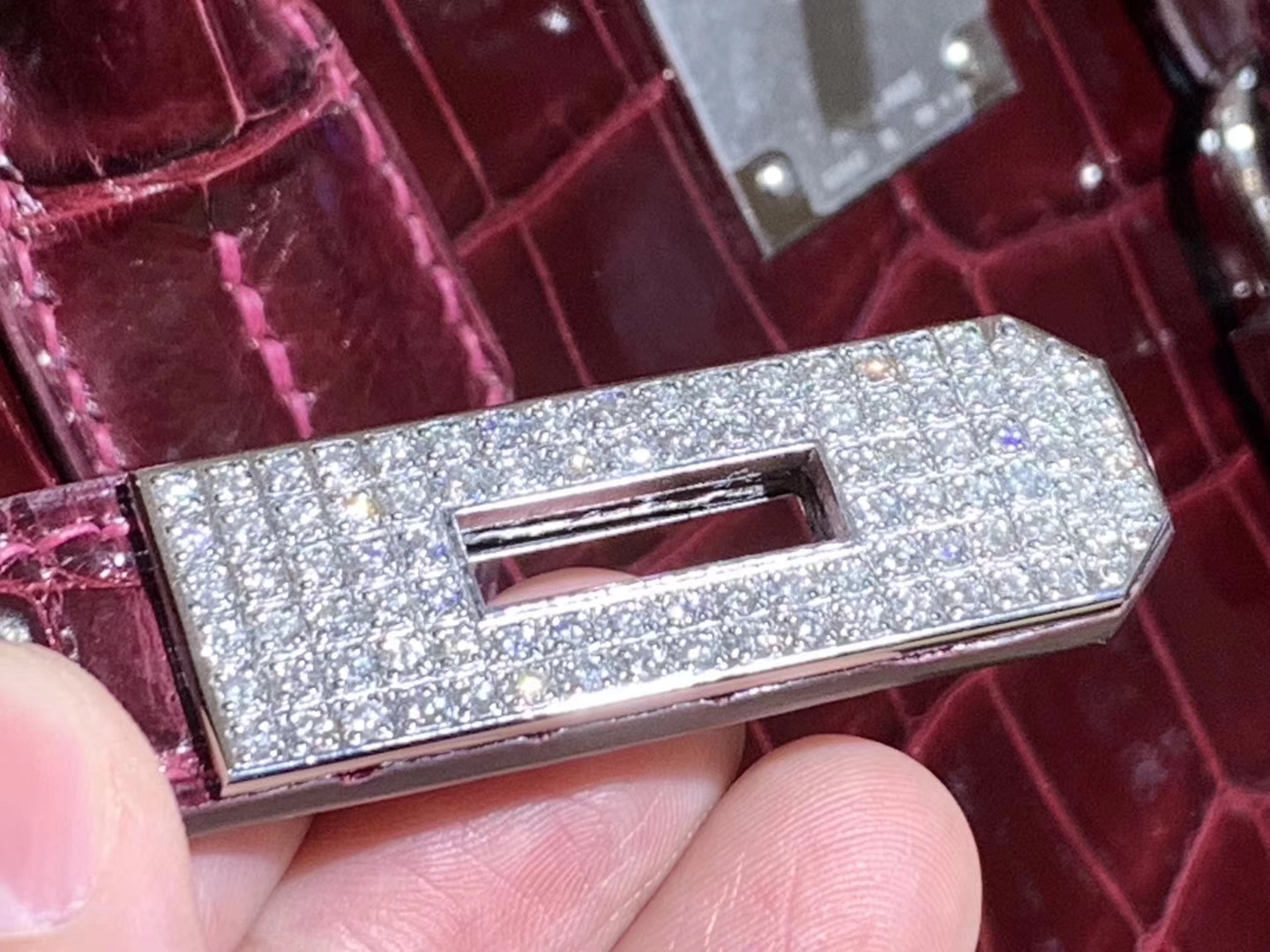 爱马仕 HERMES 铂金包 Birkin 30cm 亮面鳄鱼皮 纯手工  酒红色 带钻  银扣