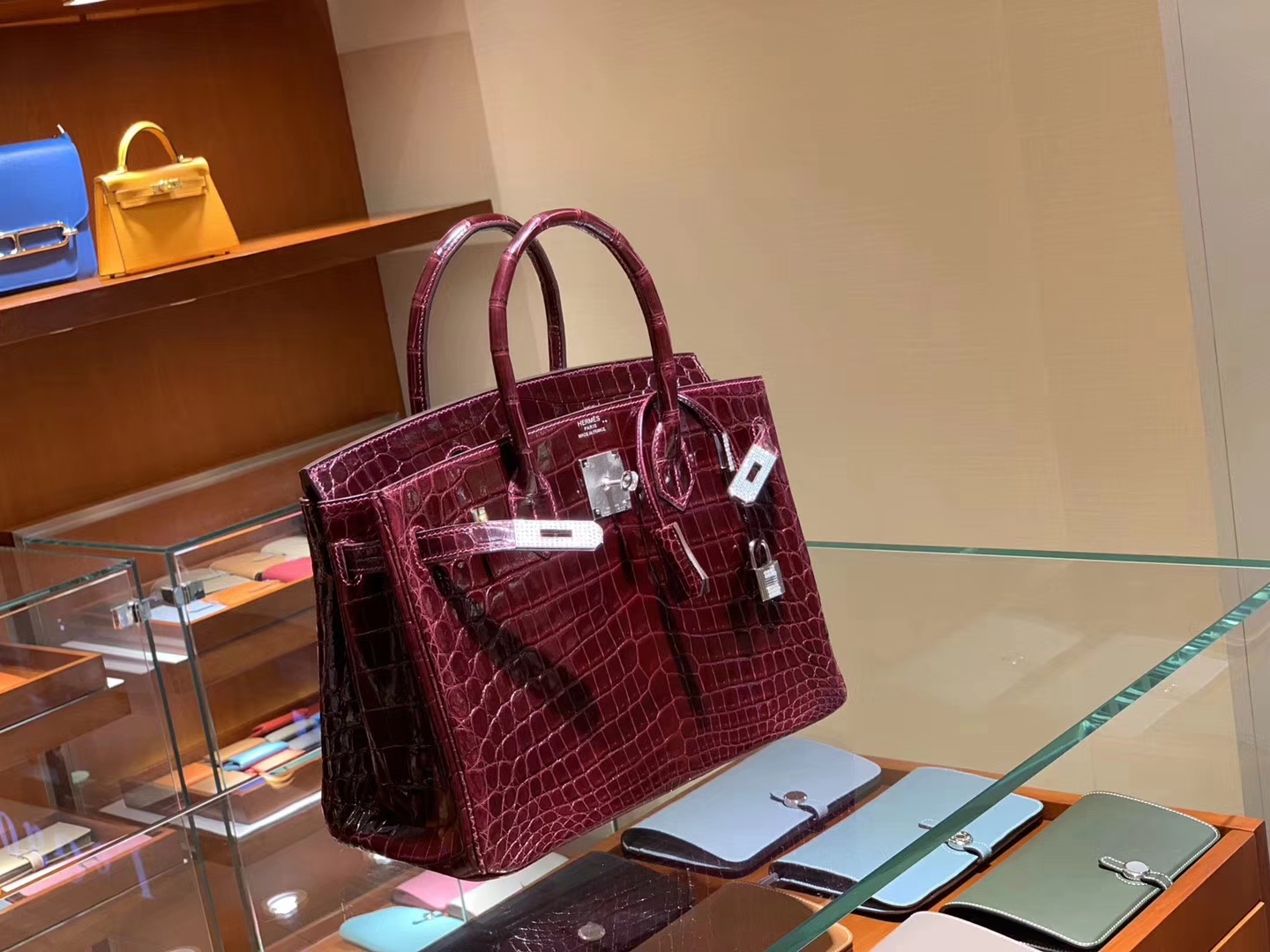 爱马仕 HERMES 铂金包 Birkin 30cm 亮面鳄鱼皮 纯手工  酒红色 带钻  银扣