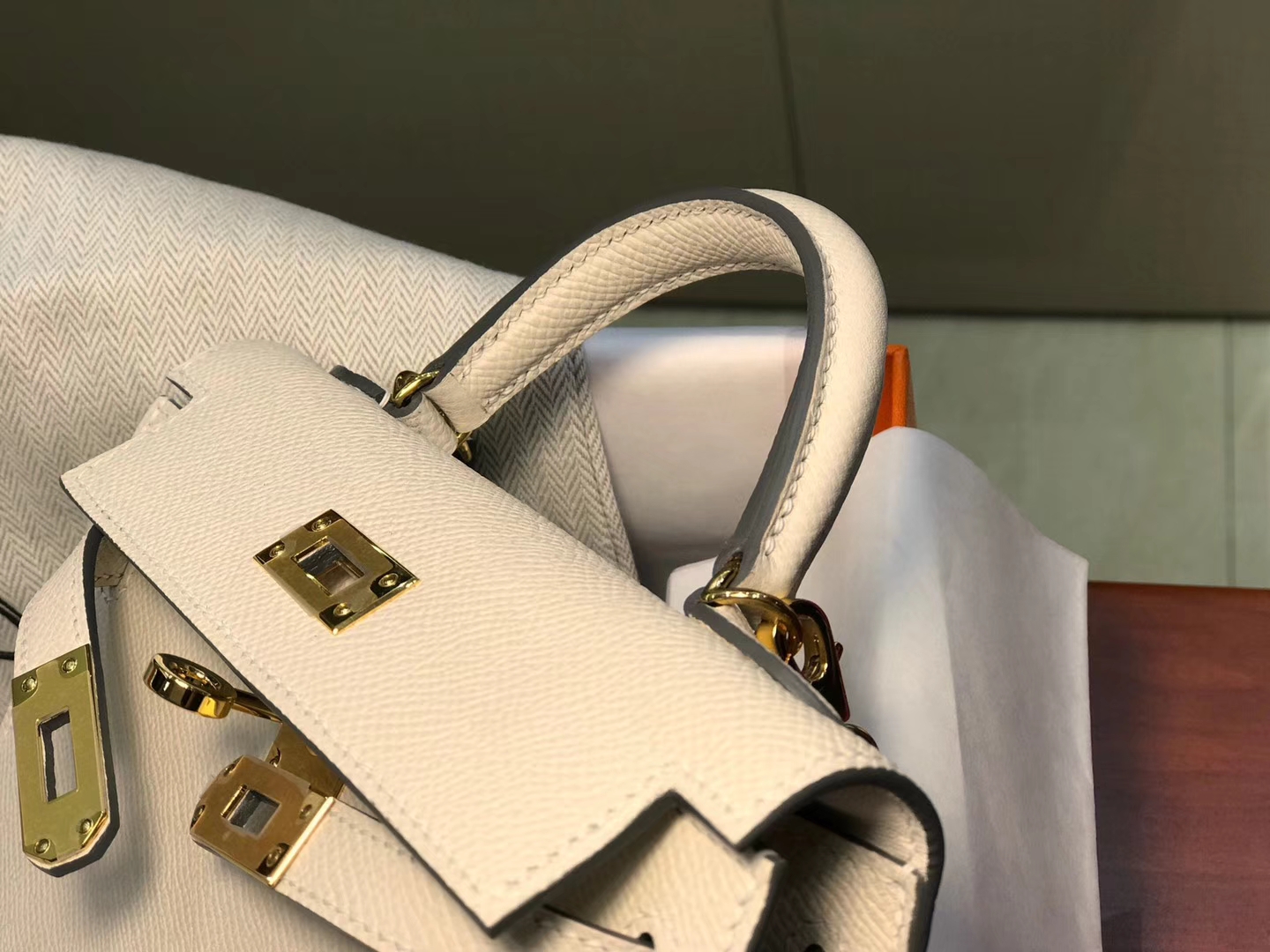 HERMES 爱马仕 Kelly 20cm 凯利二代 Epsom 奶昔白