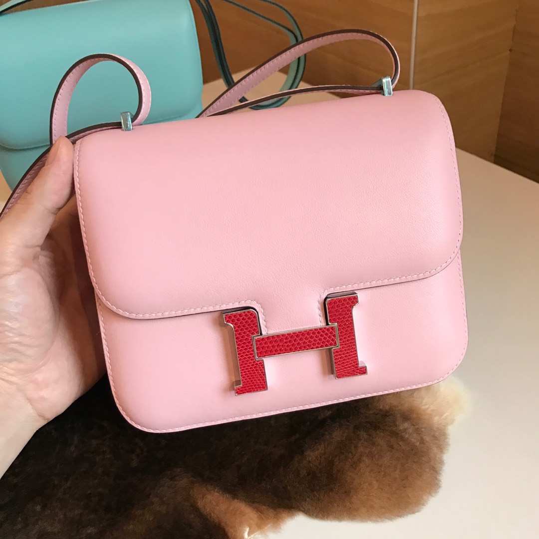 HERMES 爱马仕 空姐包 Constance 18cm 24cm  奶昔粉 蜥蜴扣