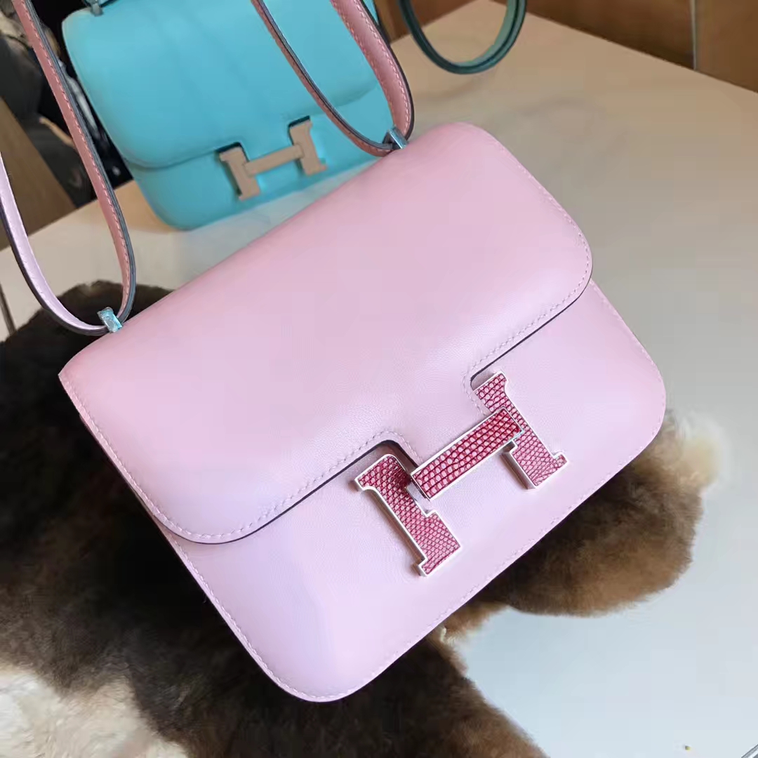 HERMES 爱马仕 空姐包 Constance 18cm 24cm  奶昔粉 蜥蜴扣