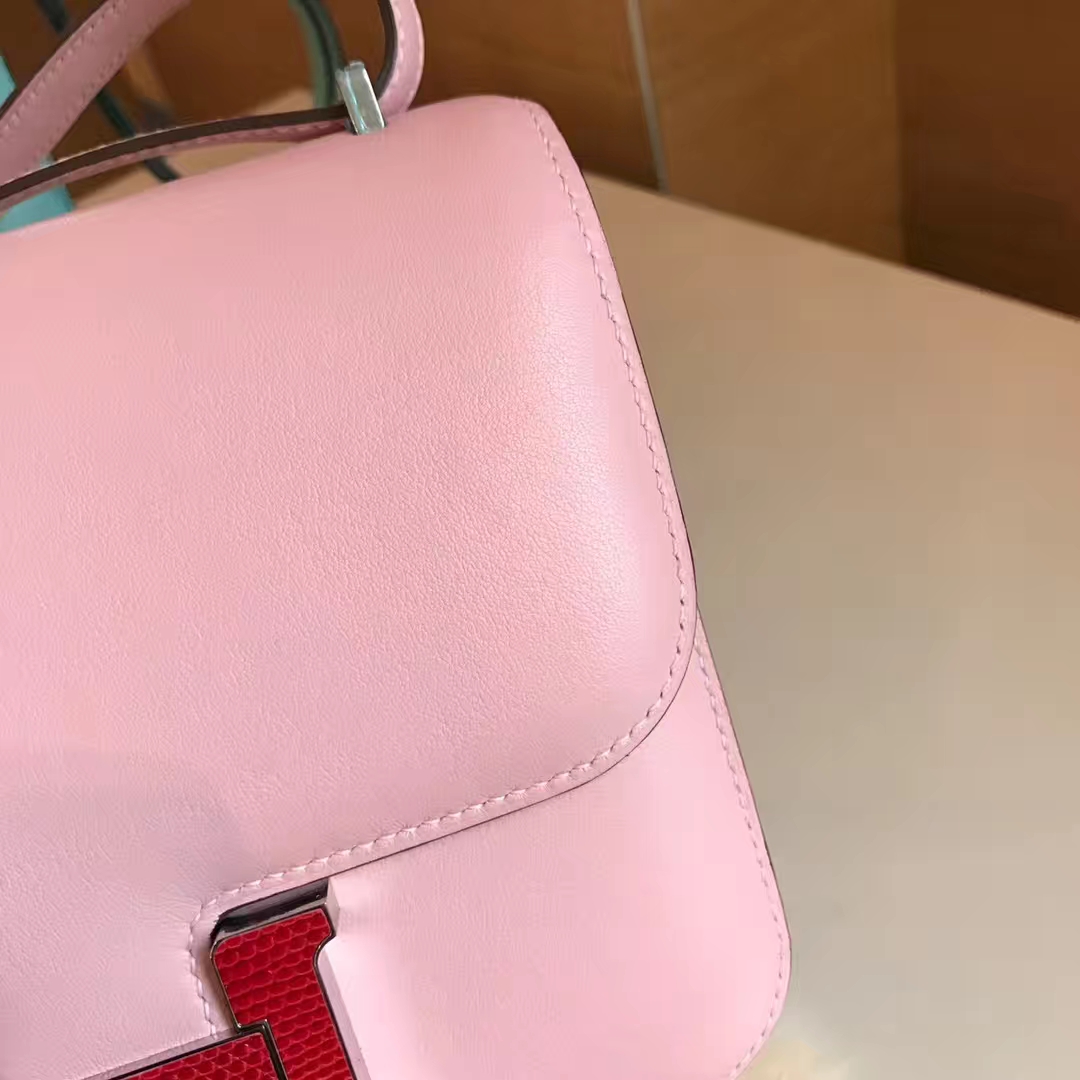 HERMES 爱马仕 空姐包 Constance 18cm 24cm  奶昔粉 蜥蜴扣