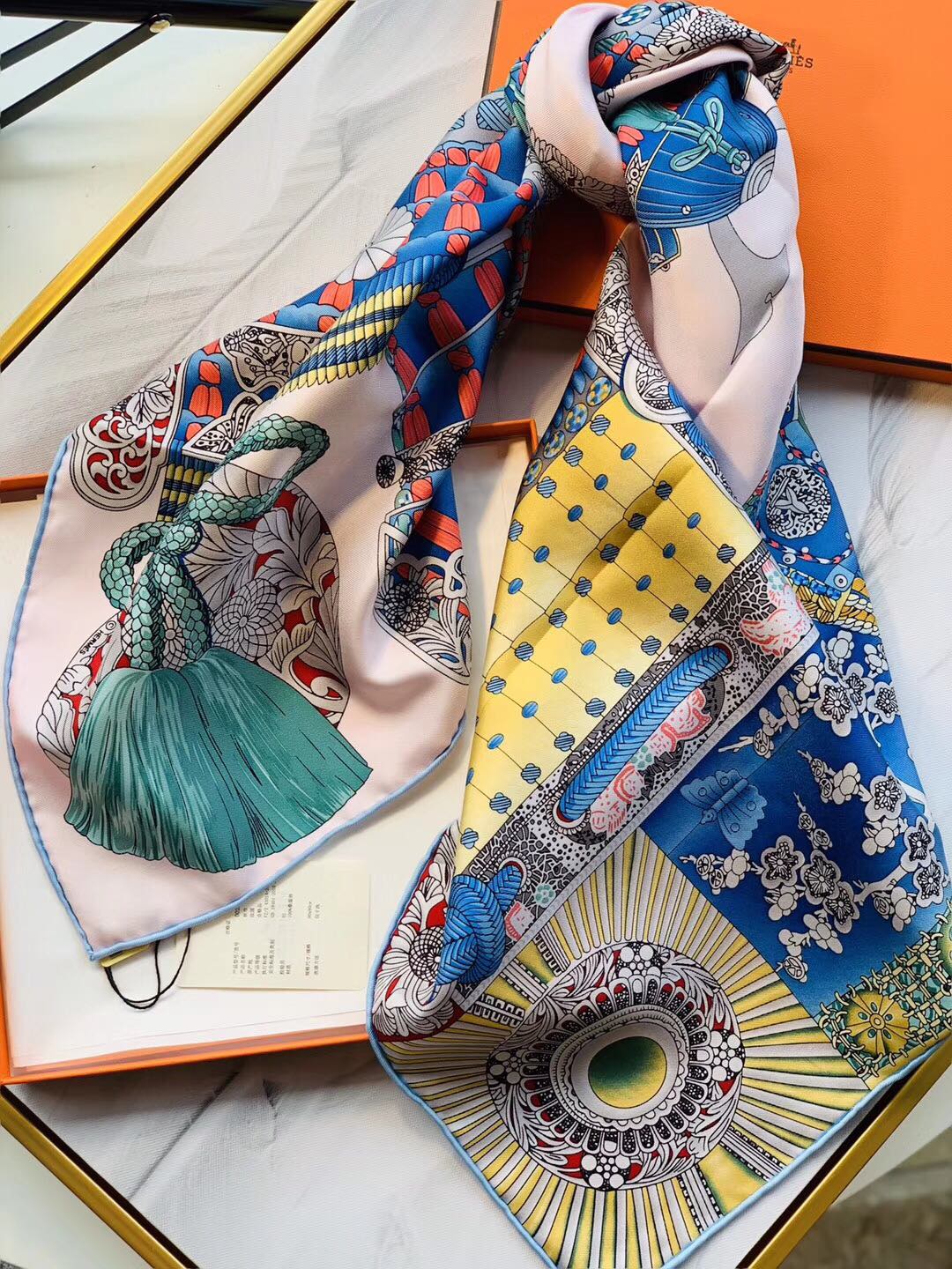 H 90 海报款—《武士的服饰》  精致手工卷边 粉色