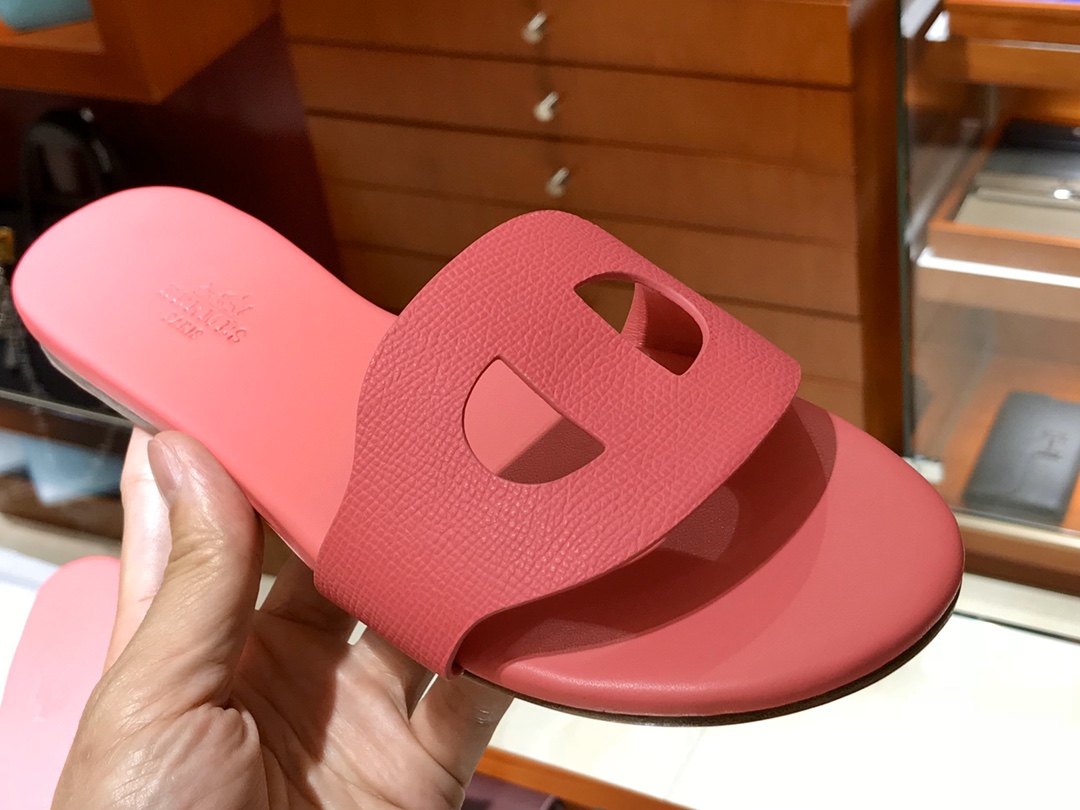  HMS环扣 猪鼻子拖鞋  高端订制  独家品质  全手工羊皮定制 看图说话  质量赞到没朋友  完美  Size：平跟34～41