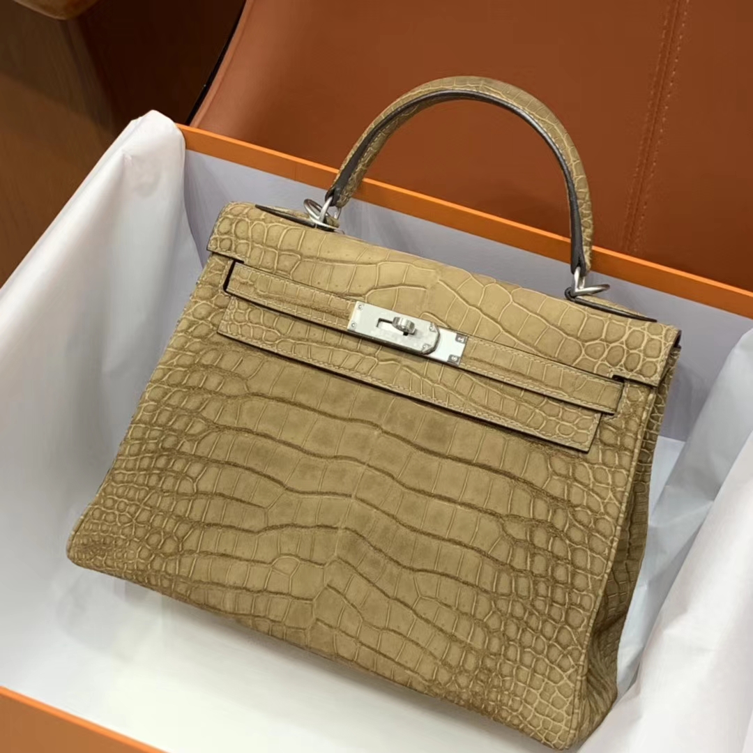 爱马仕香港官网 鳄鱼皮 金银扣 纹路清晰 手感超级好 完胜正品 Kelly28CM