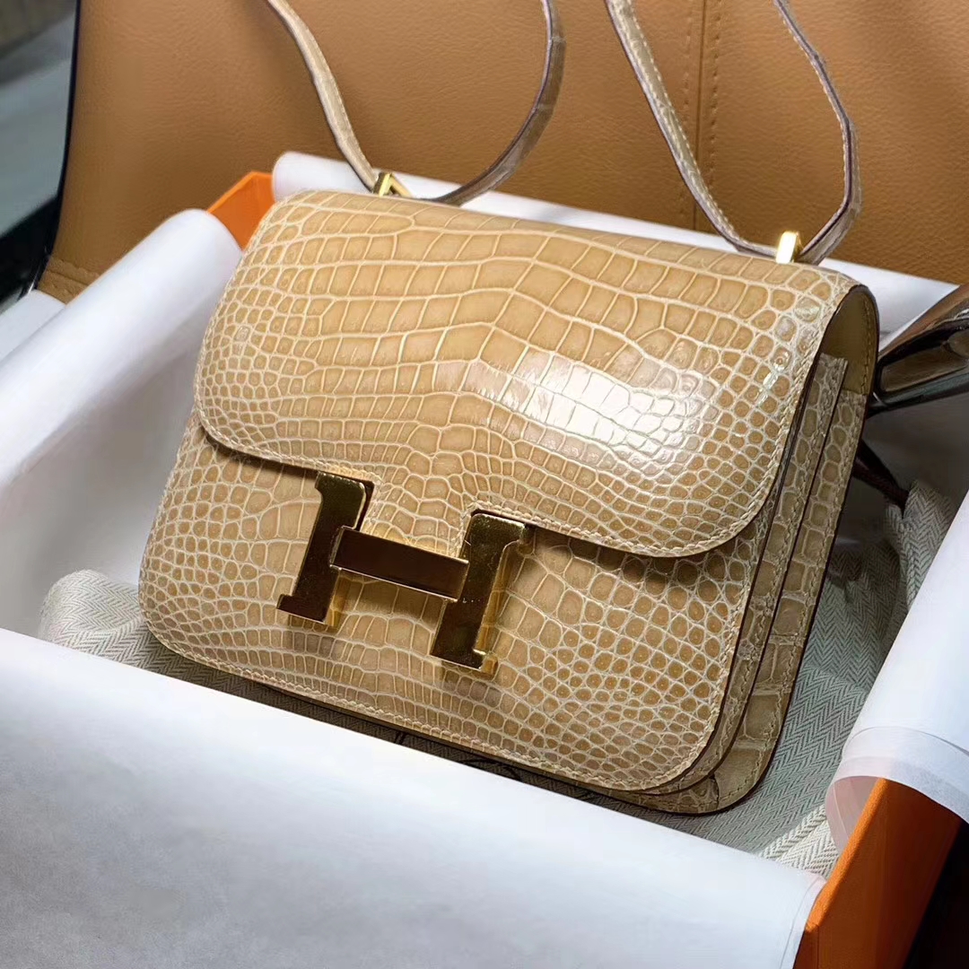 爱马仕中国官网 HERMES 空姐包 Constanc 19/23cm 杏色 鳄鱼皮 配全套专柜原包装
