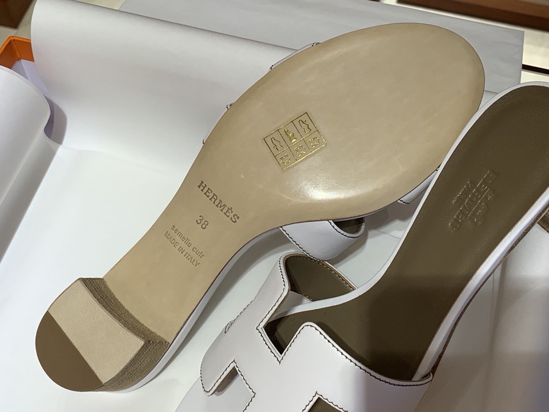H经典款拖鞋  高端订制  独家品质 平底35~41 高跟35~41(跟高4cm) 尺寸同步专柜  偏小一码 