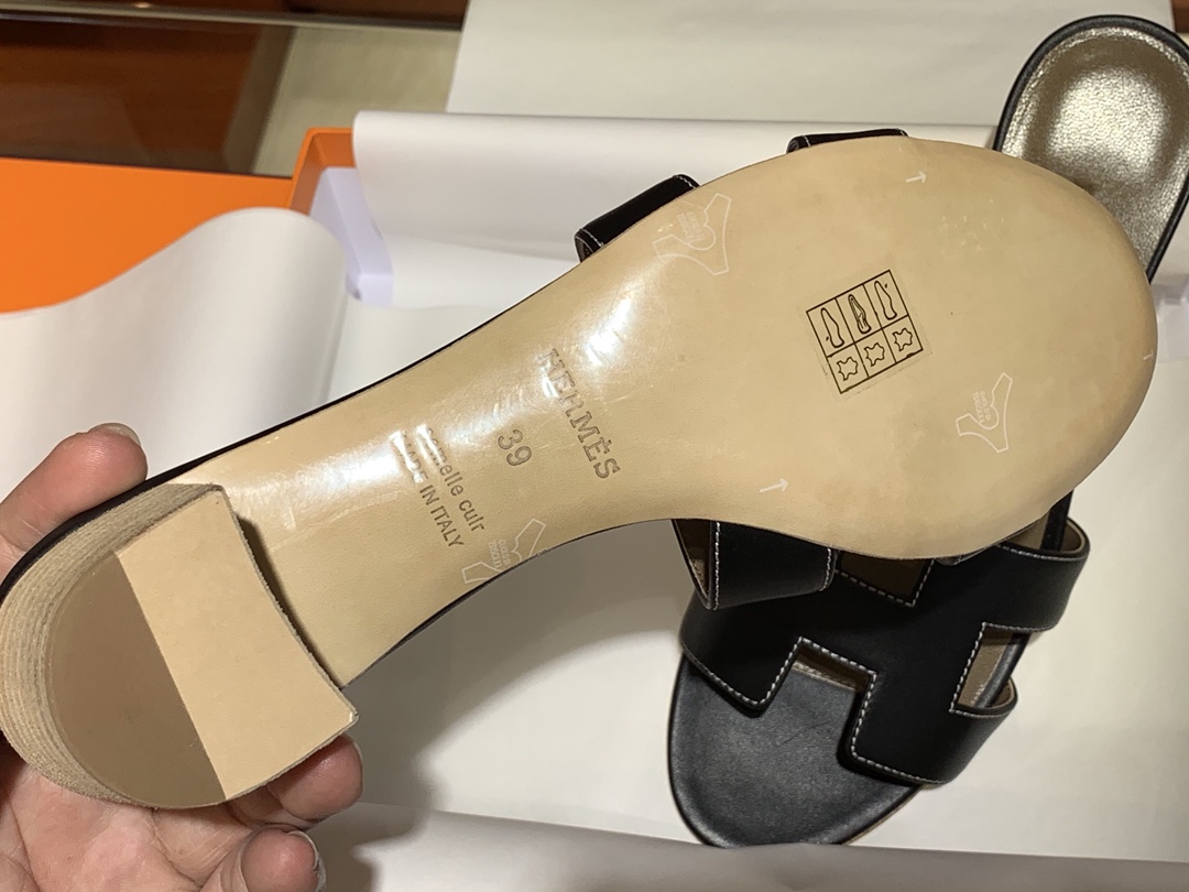 H经典款拖鞋  高端订制  独家品质 平底35~41 高跟35~41(跟高4cm) 尺寸同步专柜  偏小一码 