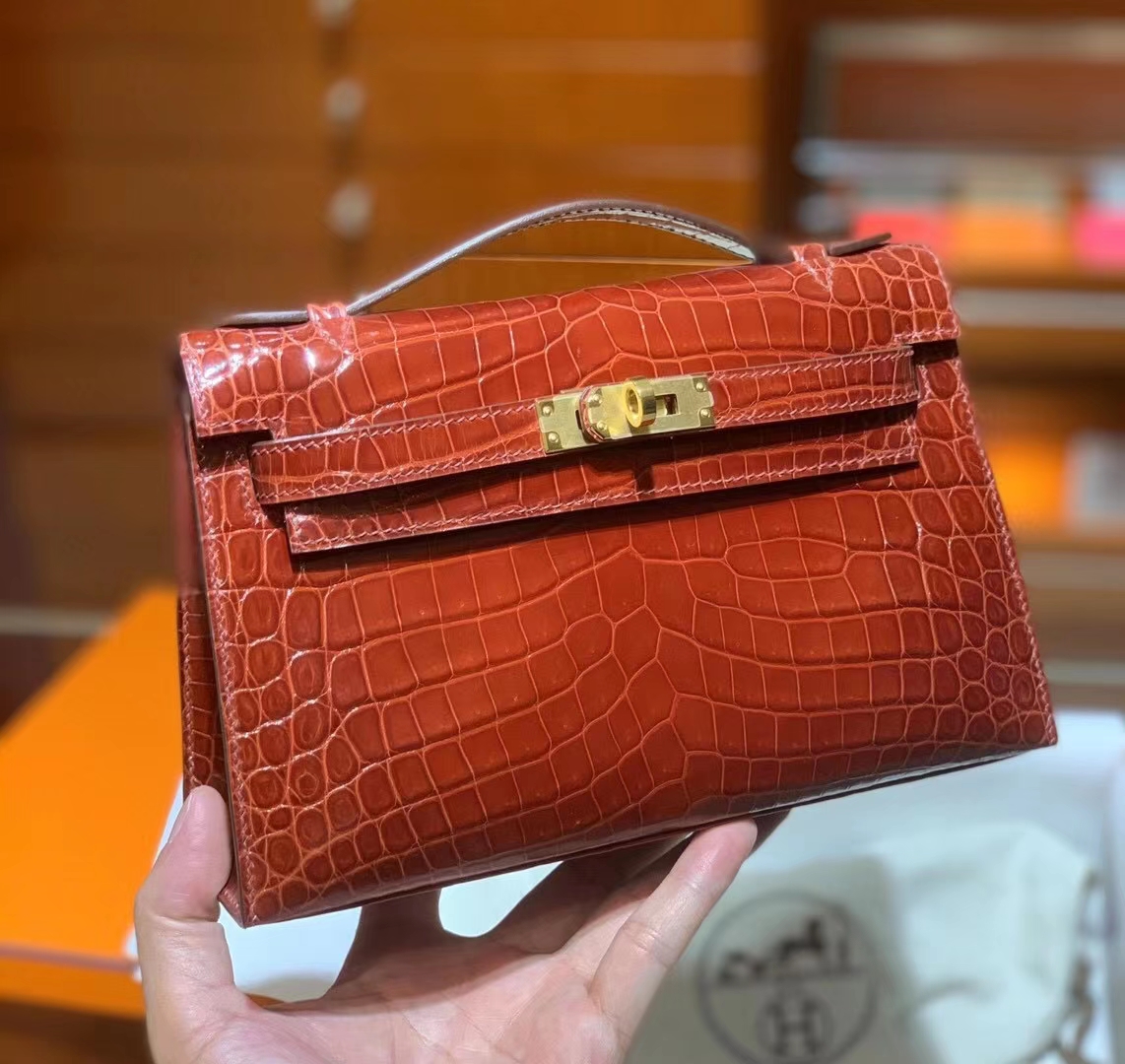 HERMES Kelly Pochette 一代鳄鱼 金扣 银扣 可接受定制 中国红-铂金女王 HERMES Kelly Pochette 一代鳄鱼 金扣 银扣 可接受定制 中国红
