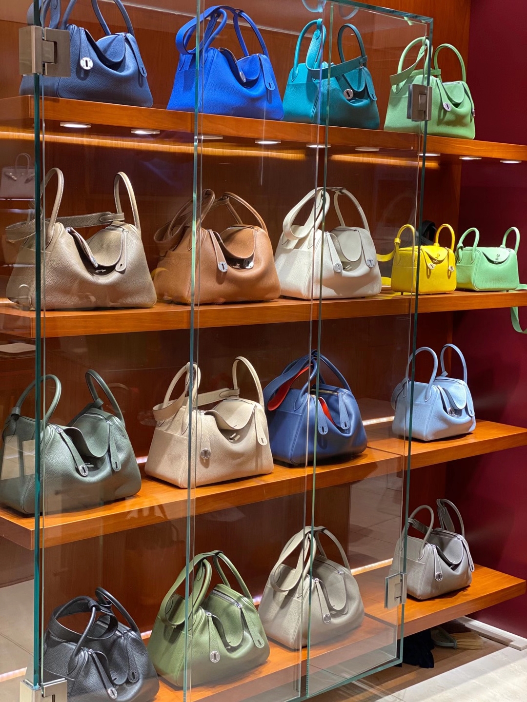 HERMES 爱马仕 Lindy 林迪包  球纹手感 金扣 银扣 可接受定制