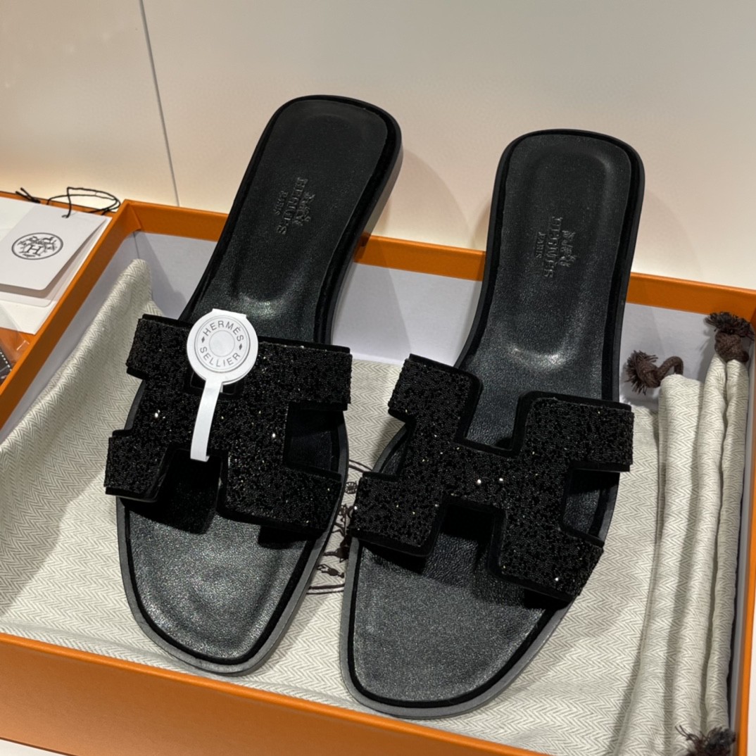 爱马仕 HERMES 水钻款拖鞋 手工定制 1:1品质 35-41(偏小一码) 12天出货