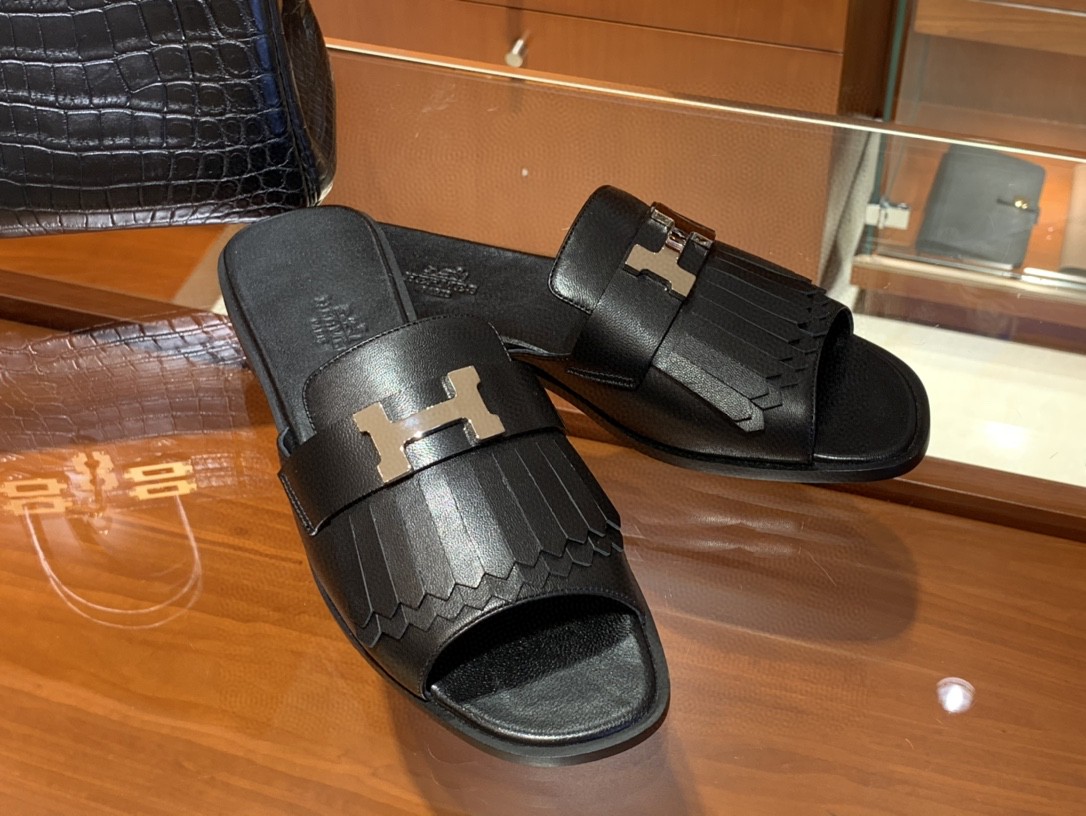 HERMES 新款鱼嘴平跟拖鞋 黑色 小羊皮材质 手工定制 货期12天