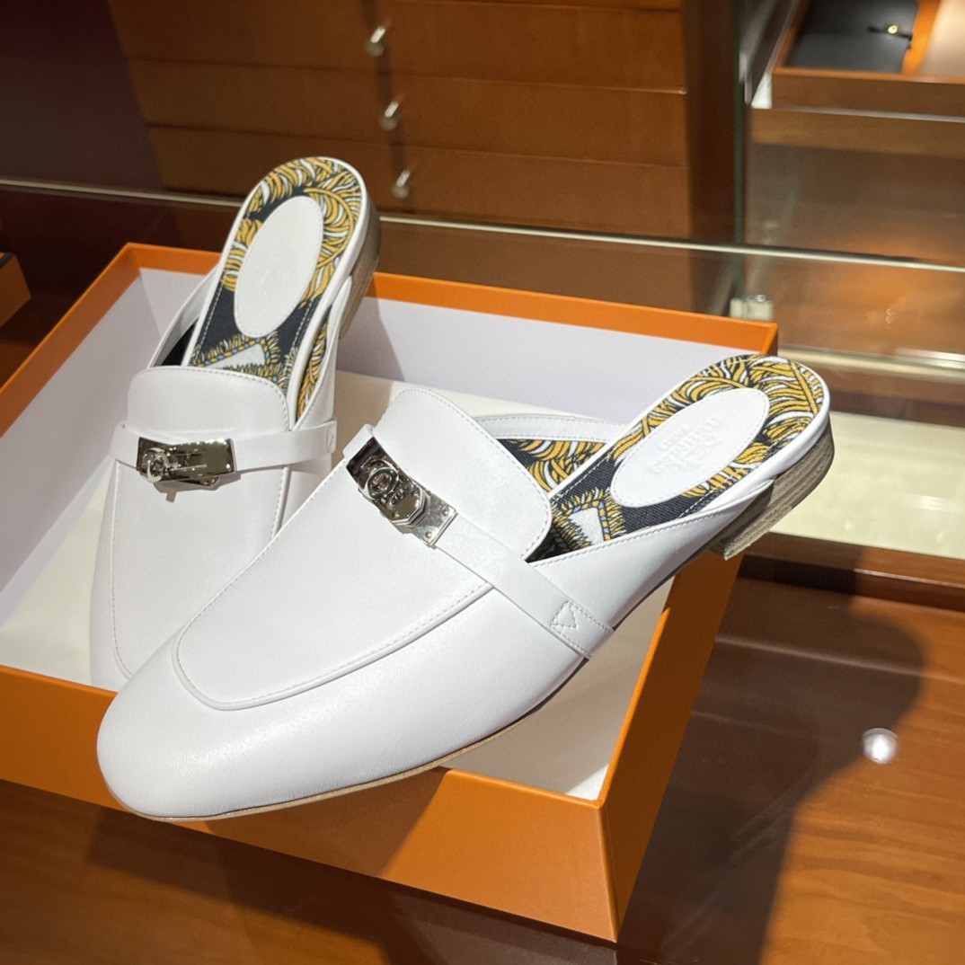 Hermes 爱马仕 凯莉半拖  手工定制 小牛皮 白色 35-41码 正码 (脚胖或者脚背高的建议拿大一码)