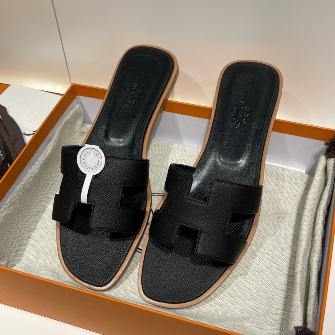 爱马仕 客订的掌纹拖鞋出货 手工定制 可定制全黑垫脚  意大利树羔皮大底 纯手工工艺 35-41（偏小一码）