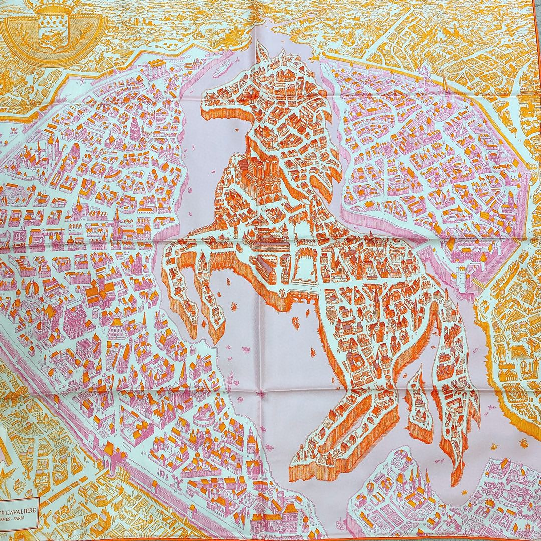 Hermes 《骏马之城》粉橘色 100%真丝 90*90cm 一座城一匹马 显格调