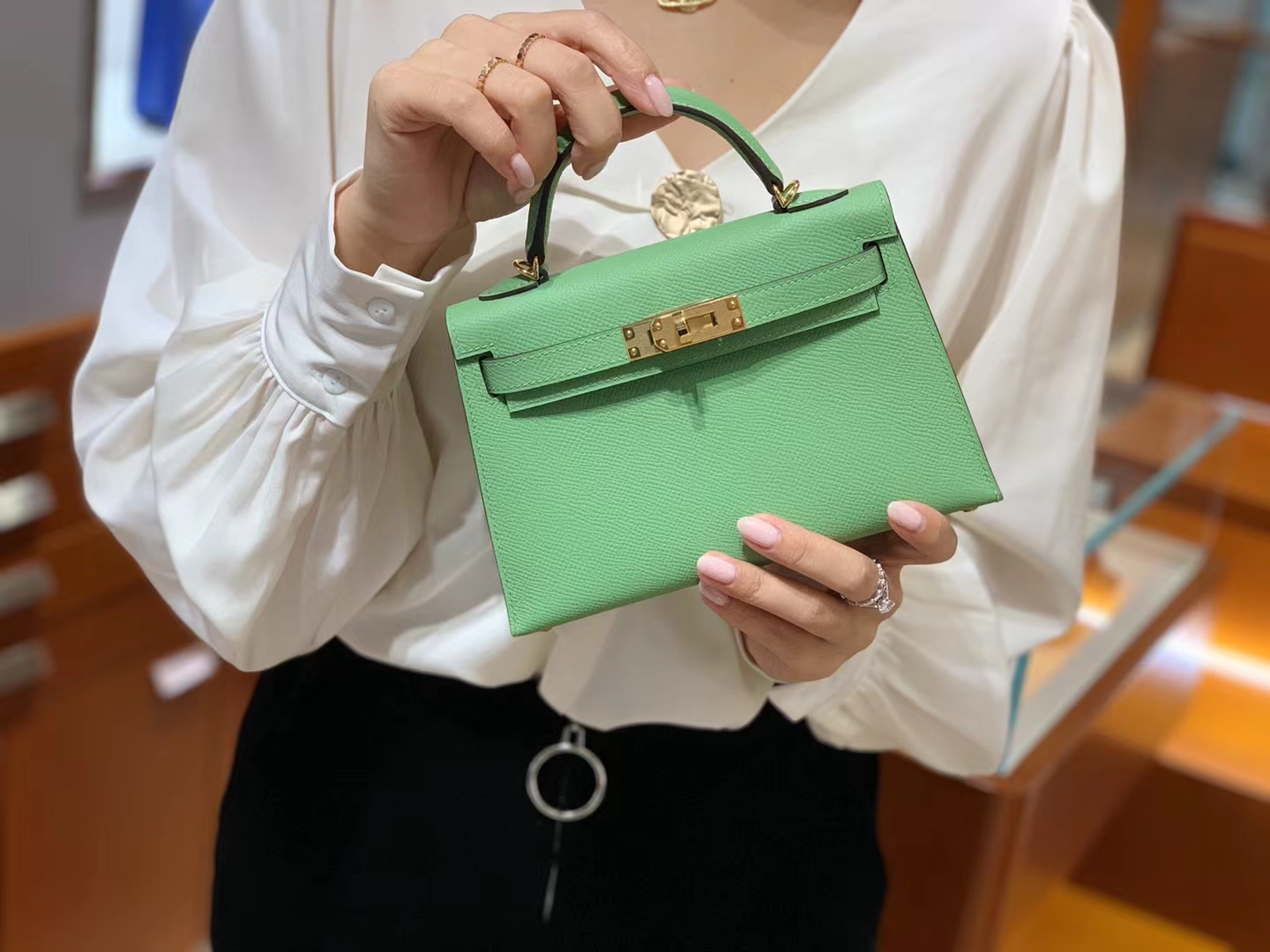爱马仕 Hermes Kelly 二代 Epsom皮 牛油果绿 现货-铂金女王 爱马仕 Hermes Kelly 二代 Epsom皮 牛油果绿 现货
