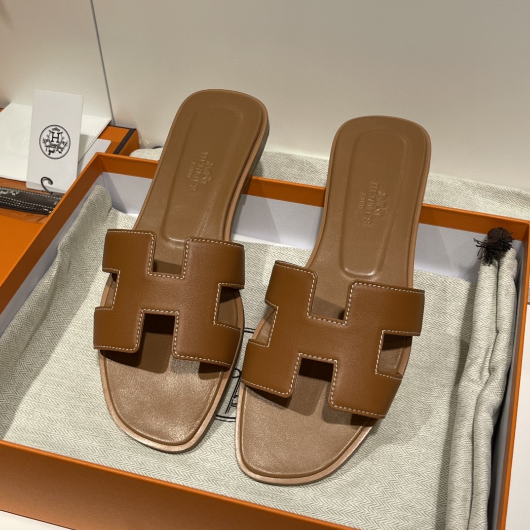 HERMES 爱马仕 专柜新出的款式 全包垫脚~ 手工定制 深咖色 码数偏小一码