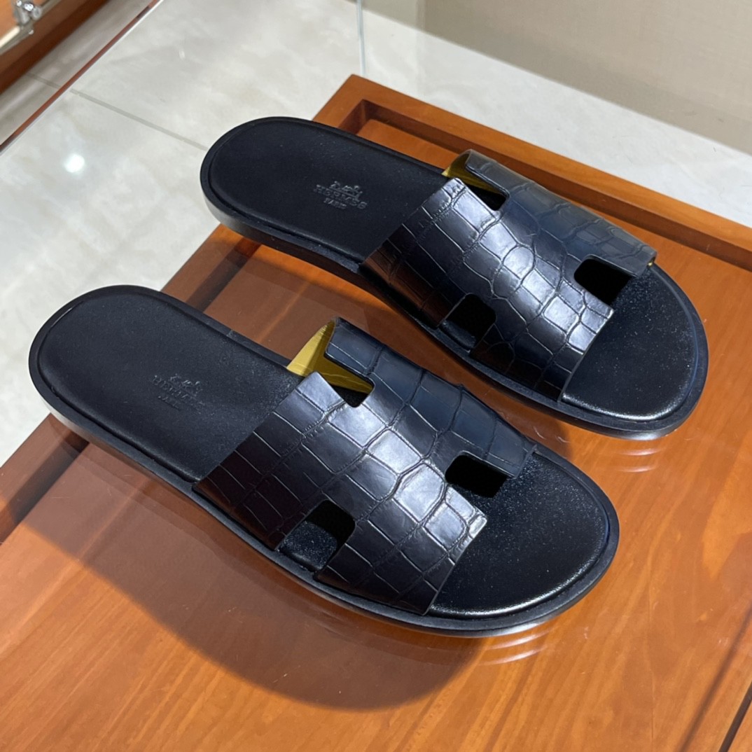 HERMES 男士鳄鱼皮 黑色 雾面 接受预定哟 纯手工定制 配色很洋气~ Size:39-45(偏小一码)