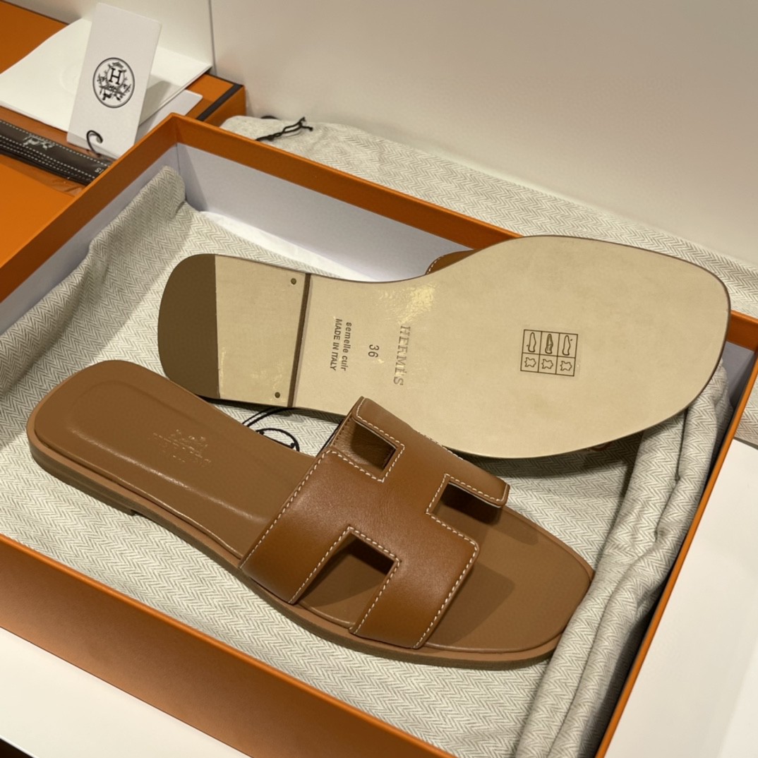 HERMES 爱马仕 专柜新出的款式 全包垫脚~ 手工定制 深咖色 码数偏小一码