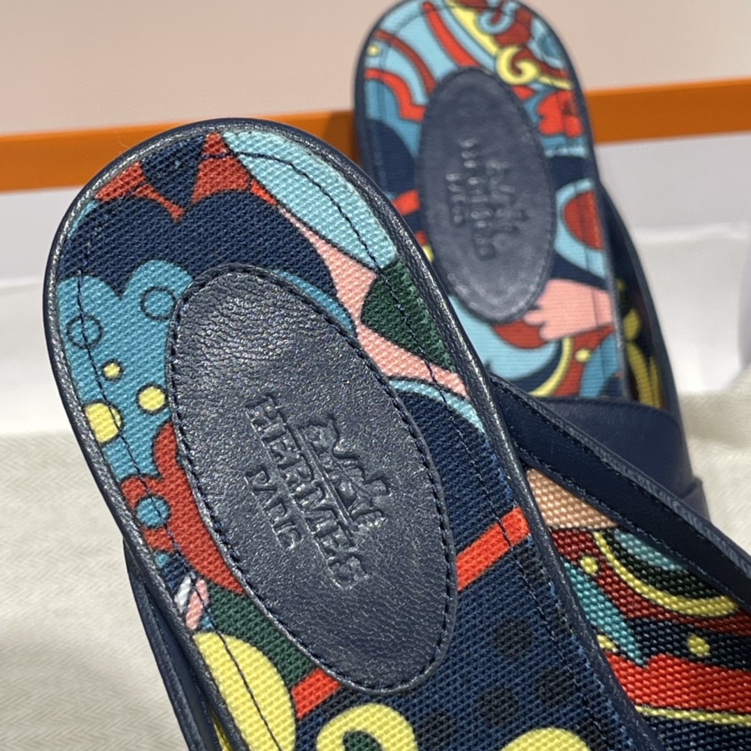 Hermes 爱马仕 凯莉半拖  手工定制 小牛皮 皇家蓝 专柜新颜色 35-41码 正码