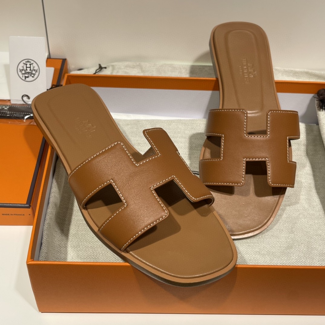 HERMES 爱马仕 专柜新出的款式 全包垫脚~ 手工定制 深咖色 码数偏小一码