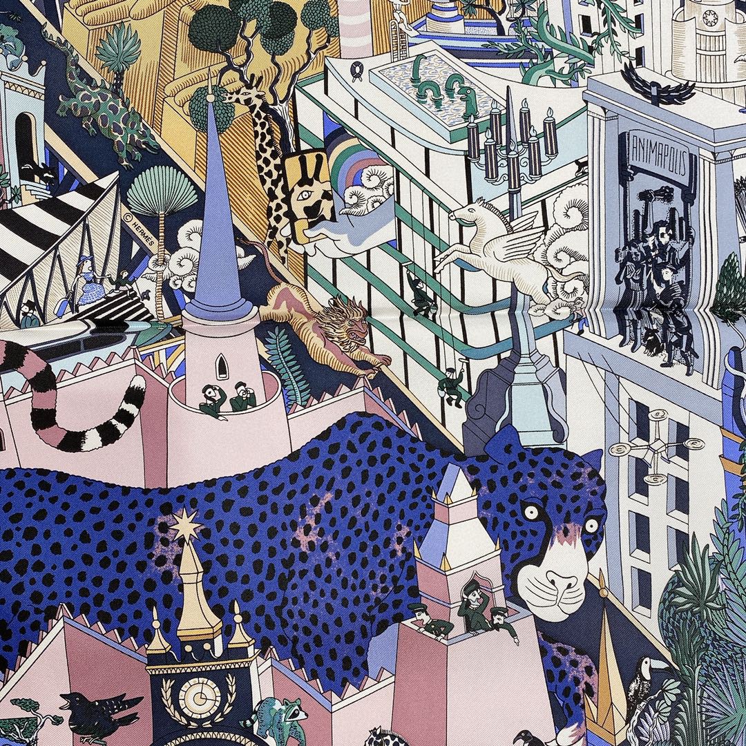 HERMES 爱马仕 夏季新款《动物之城丝巾》紫色 Size：90x90cm 100%真丝