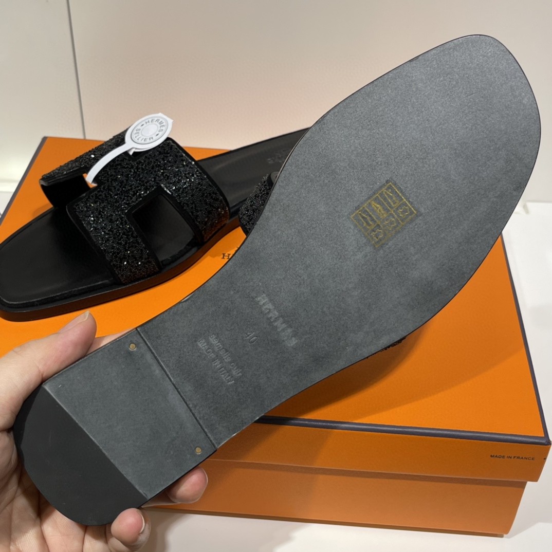 爱马仕 HERMES 水钻款拖鞋 手工定制 1:1品质 35-41(偏小一码) 12天出货-铂金女王 爱马仕 HERMES 水钻款拖鞋 手工定制 1:1品质 35-41(偏小一码) 12天出货